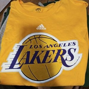 Lakers xl t shirt
